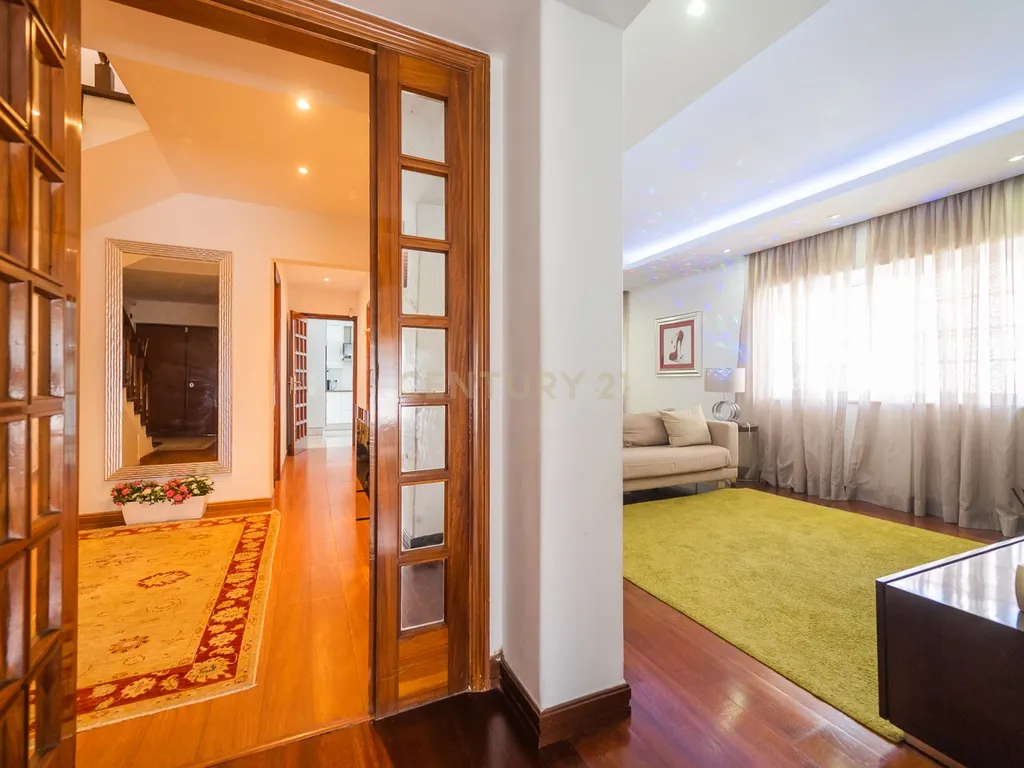 Moradia T4 com piscina | Cascais - Image 24