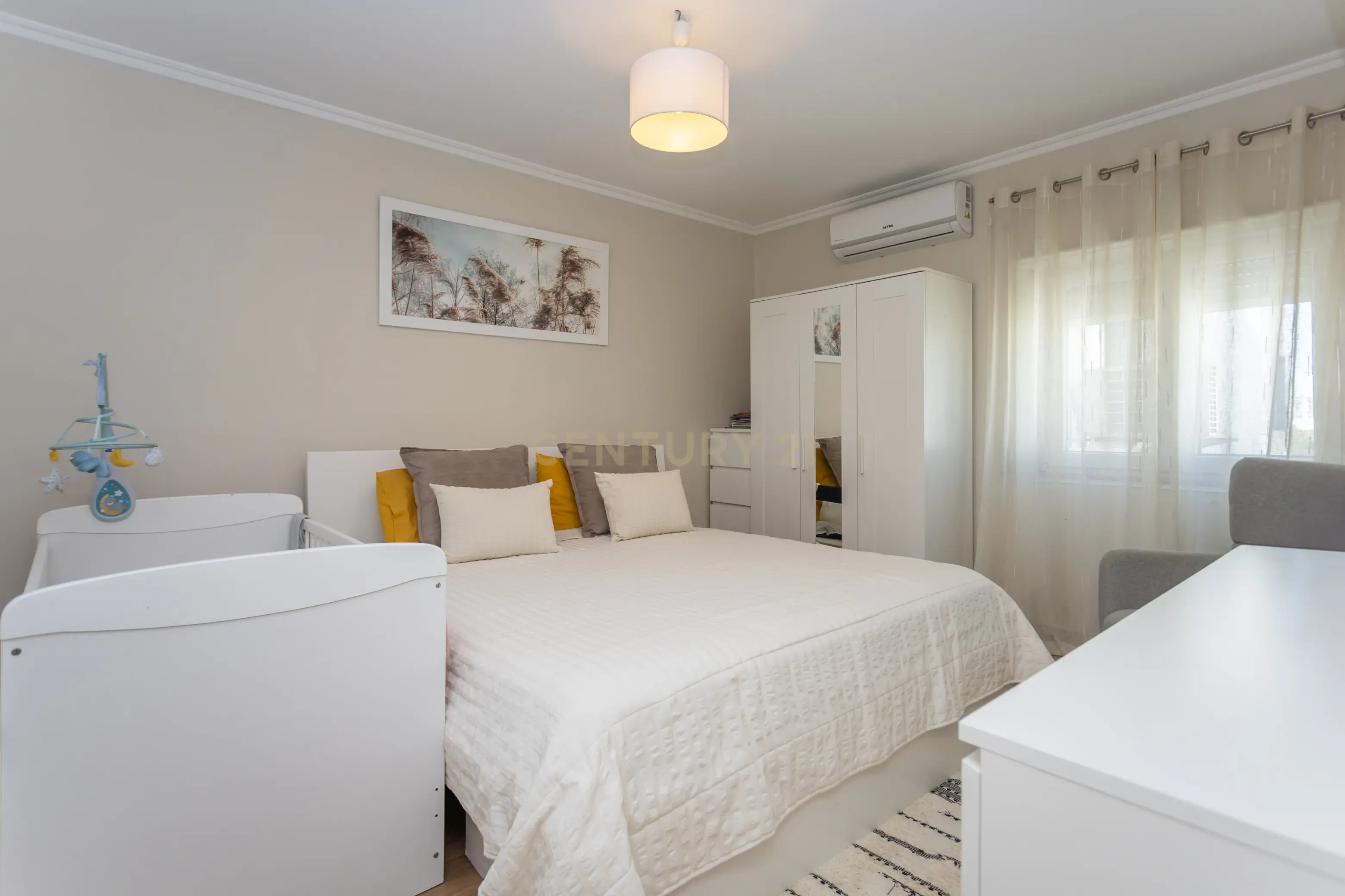 Fantástico T3 totalmente remodelado à venda em Corroios - Miratejo - Image 26