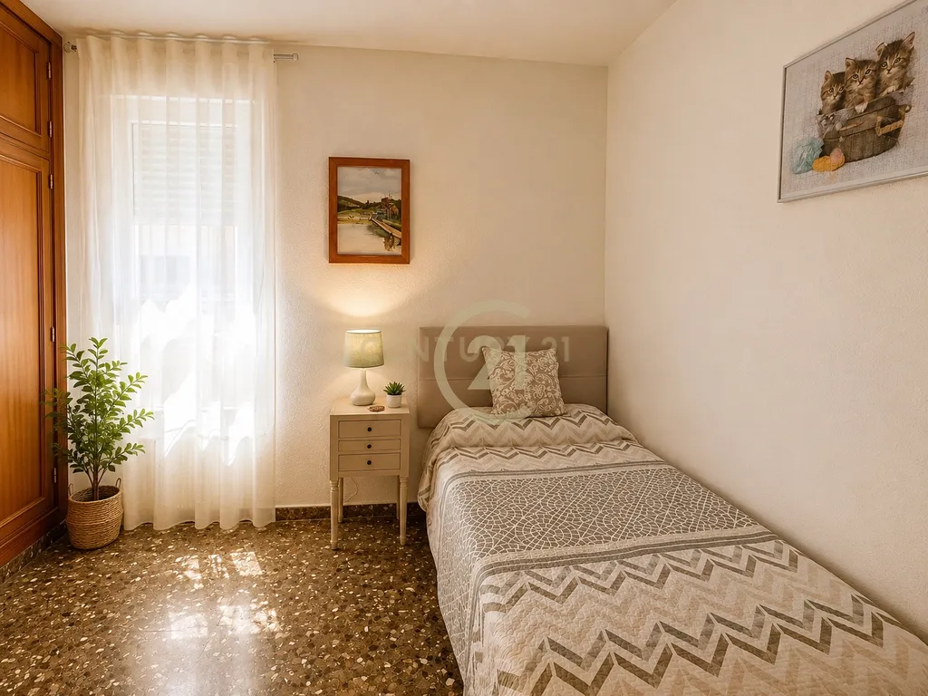 !! Habitação de 265 m² na Avenida Andalucía, Málaga !! - Image 25