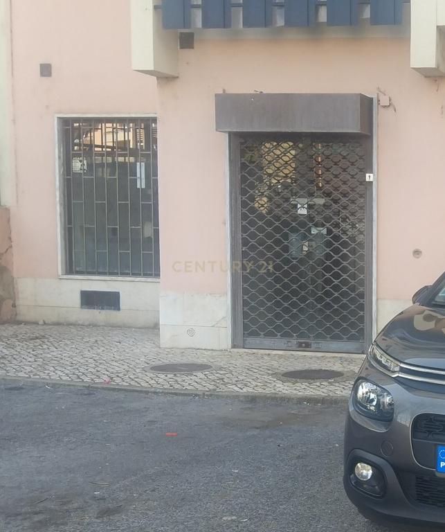 Loja com 98.69 m² | Espaço comercial | Monte Abraão, Queluz - Image 1
