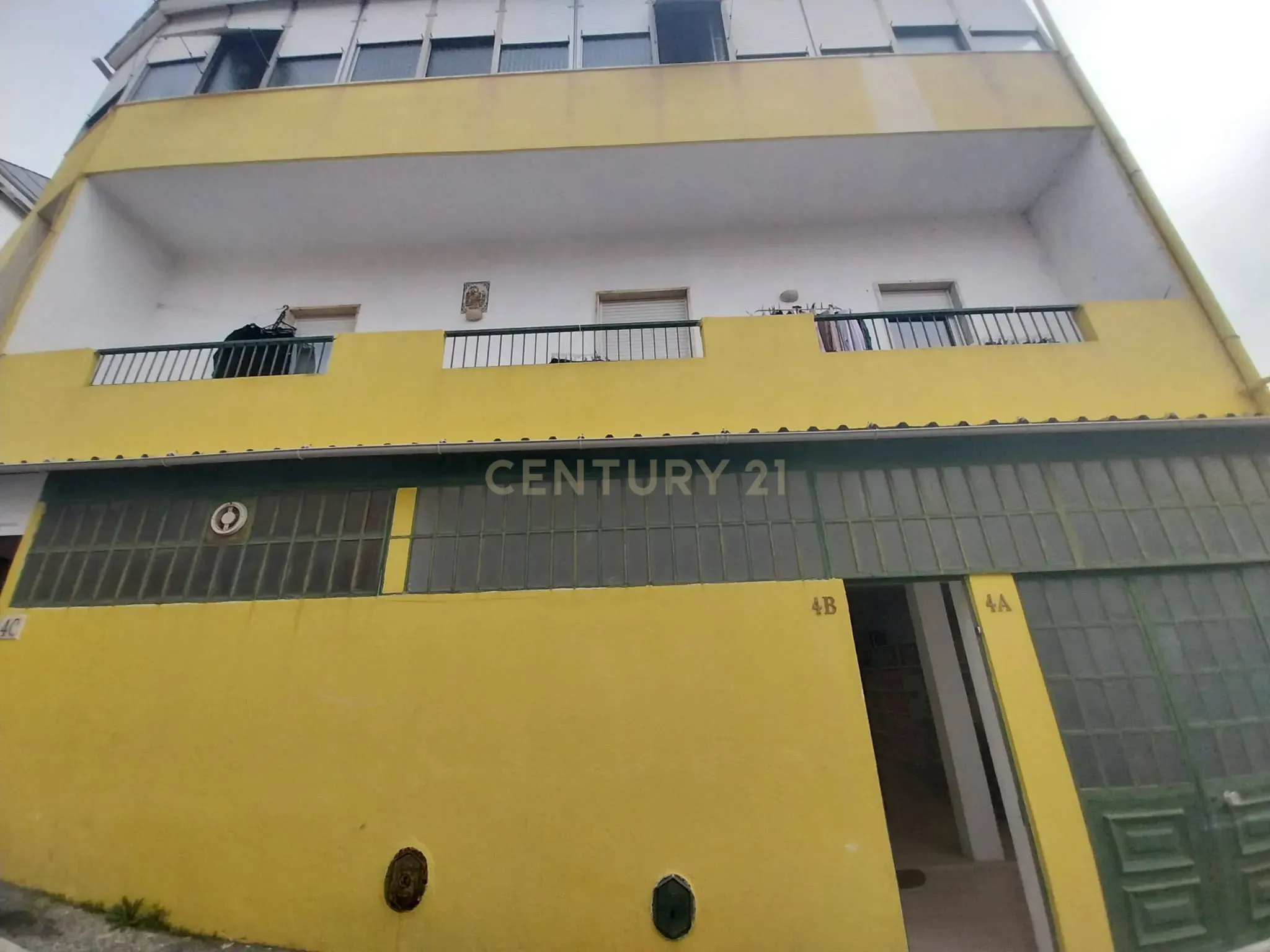 Apartamento T3 Azinhaga da Torrinha – Ameixoeira (Santa Clara) - Image 4