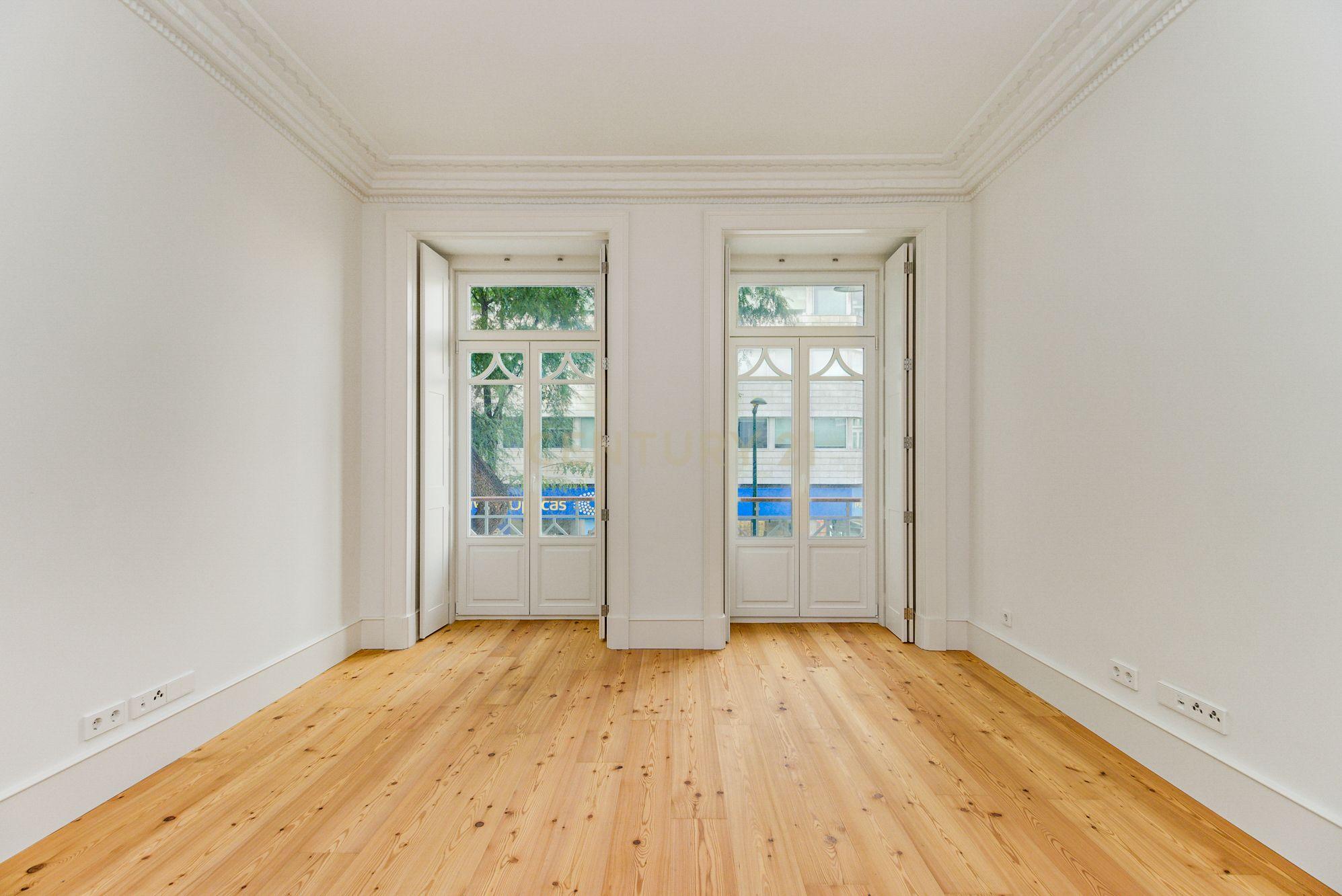 Apartamento T1 novo - Avenidas Novas. - Image 3