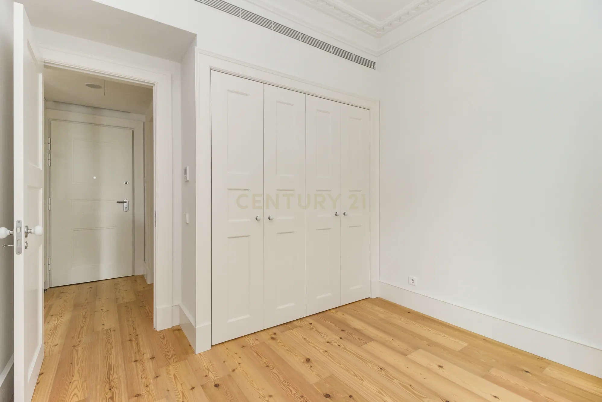 Apartamento T1 novo - Avenidas Novas. - Image 11