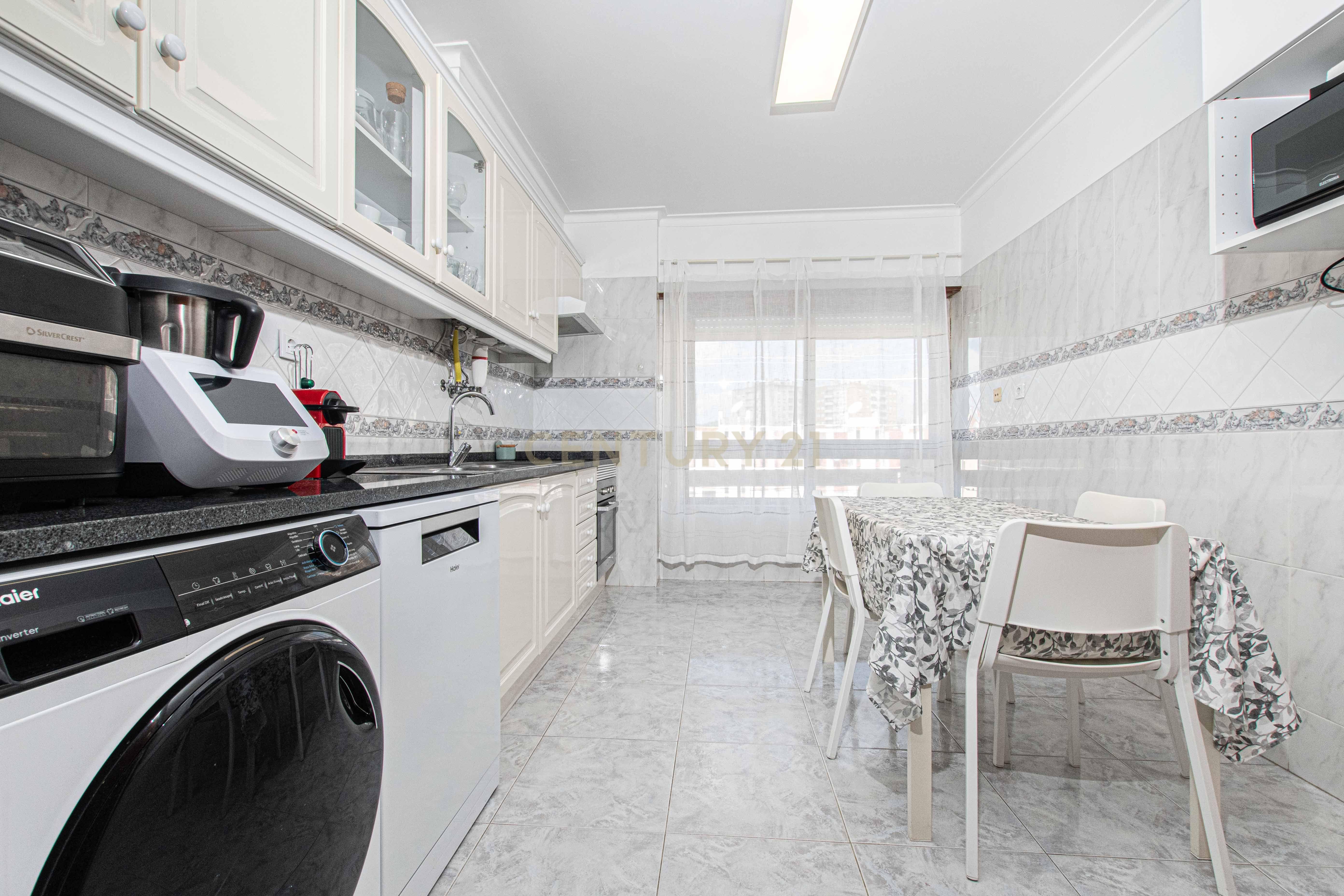 Fotografia 6 de Apartamento T2 | Carregado