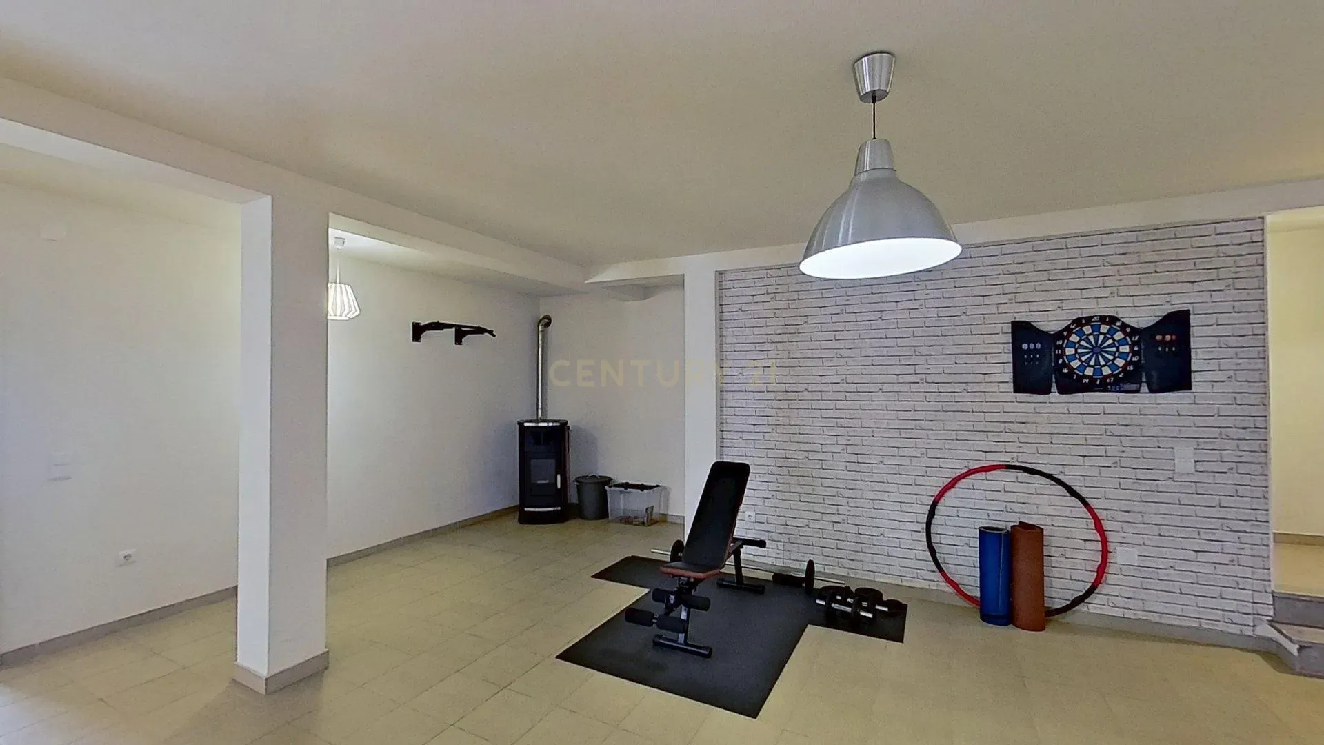 Moradia T3+1 em Alenquer com Vista Panorâmica e Piscina - Image 9