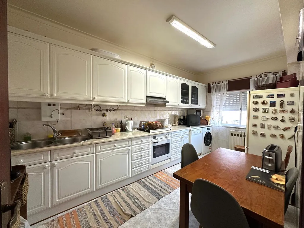 Apartamento T3 no Seixal - Image 1