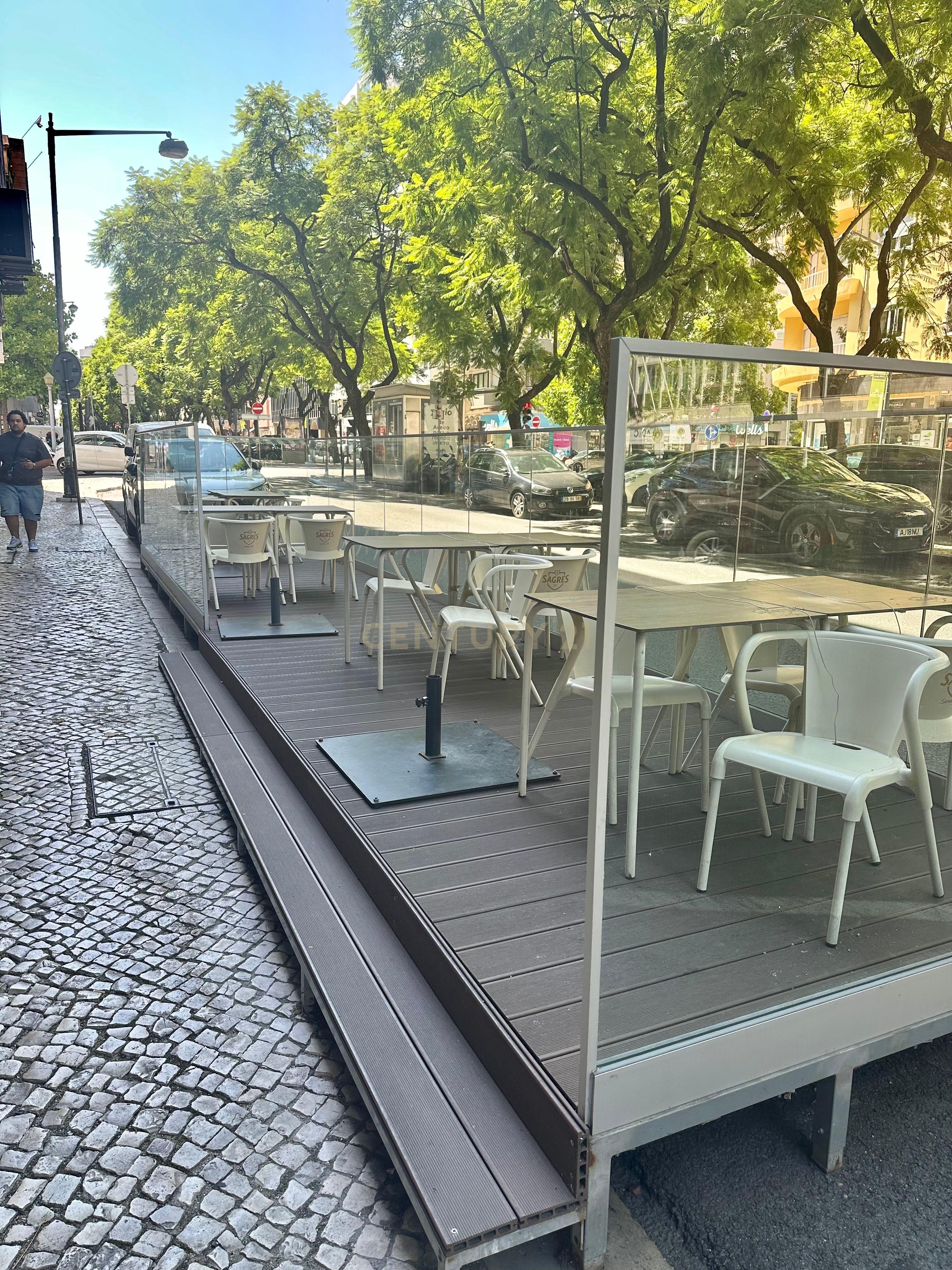 Espaço Comercial à Venda