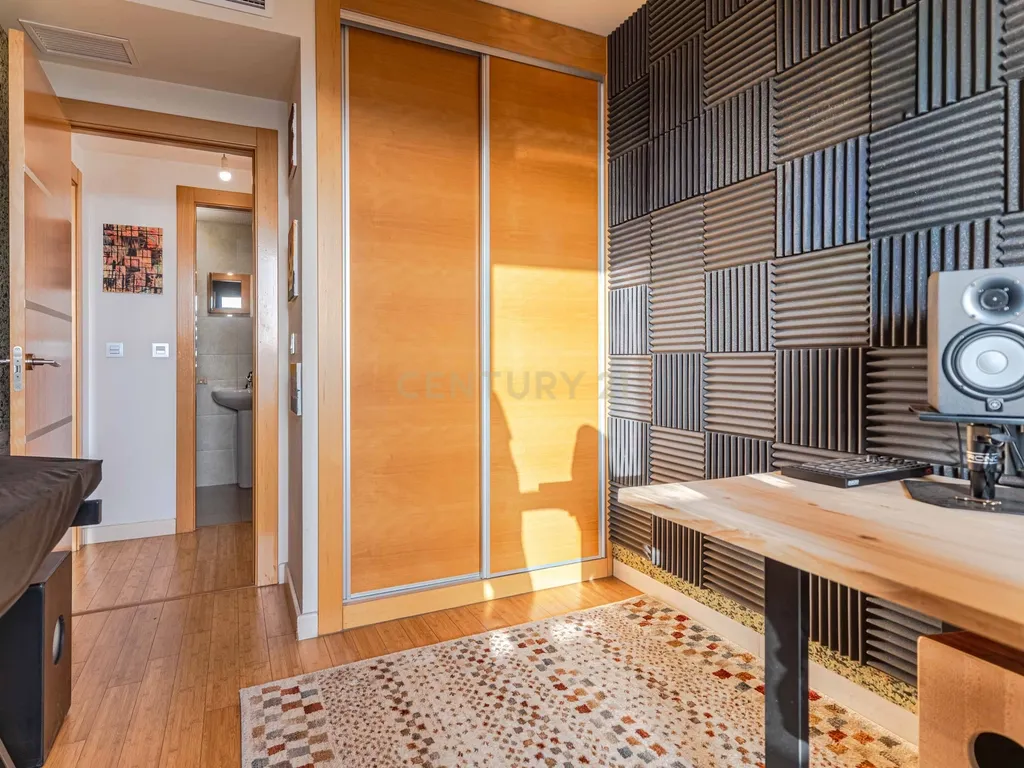 Apartamento T2 com Terraço em Granada, Andalucía - Image 13
