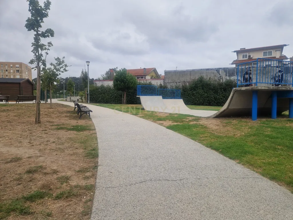 T2 Remodelado e Mobilado em Perafita, Matosinhos com Vista Panorâmica - Image 22