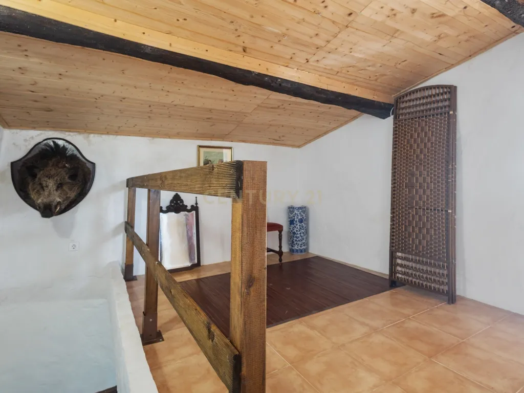 Moradia com Terreno em Portalegre - Image 7