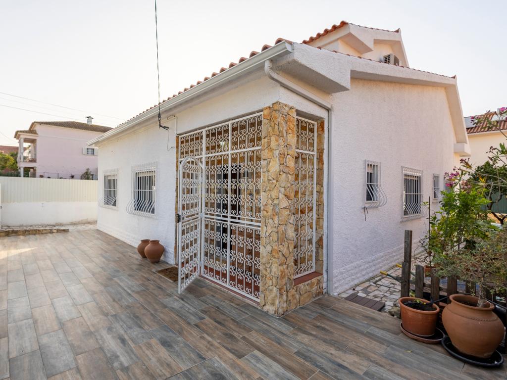 🏡 Moradia Isolada com piscina – Quinta do Conde - Image 27