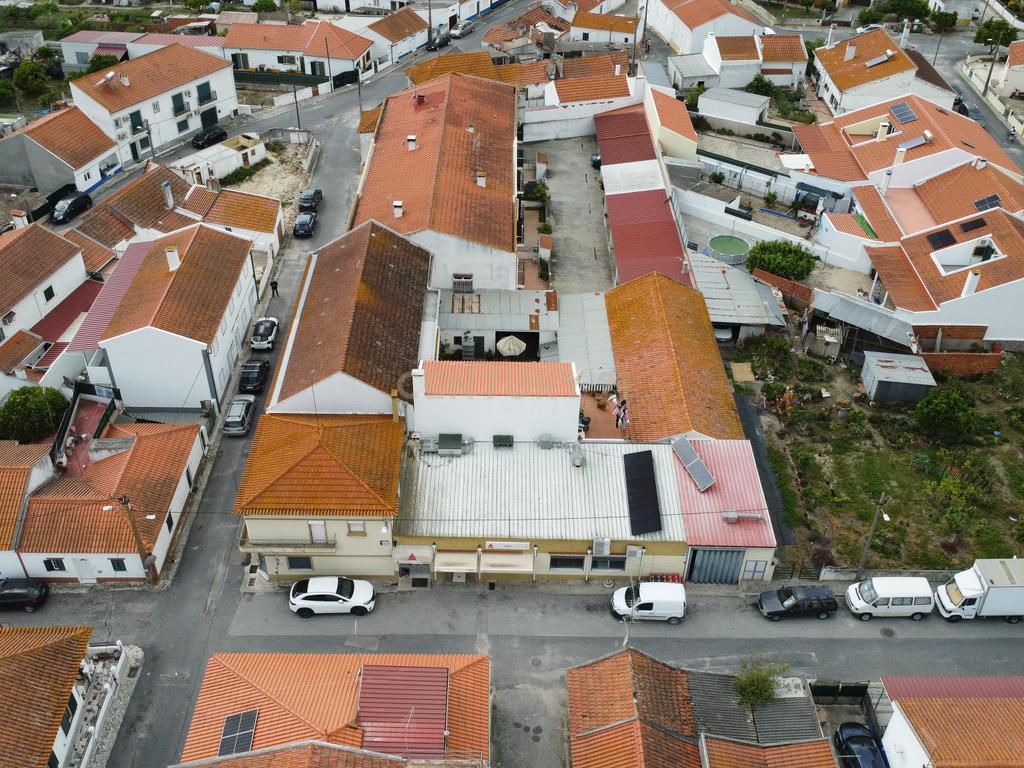 Oportunidade Única loft por 100.000€ a 15 minutos de Setúbal - Image 42