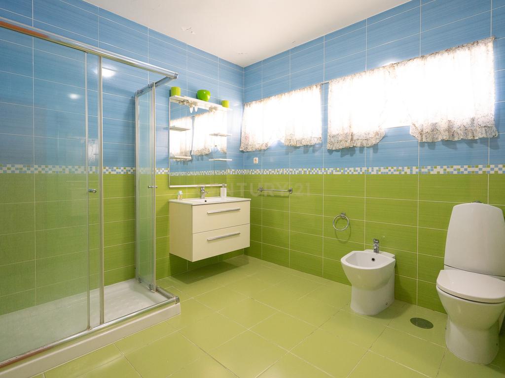 Moradia T4, com jardim e terraço, em Anadia  - Image 5