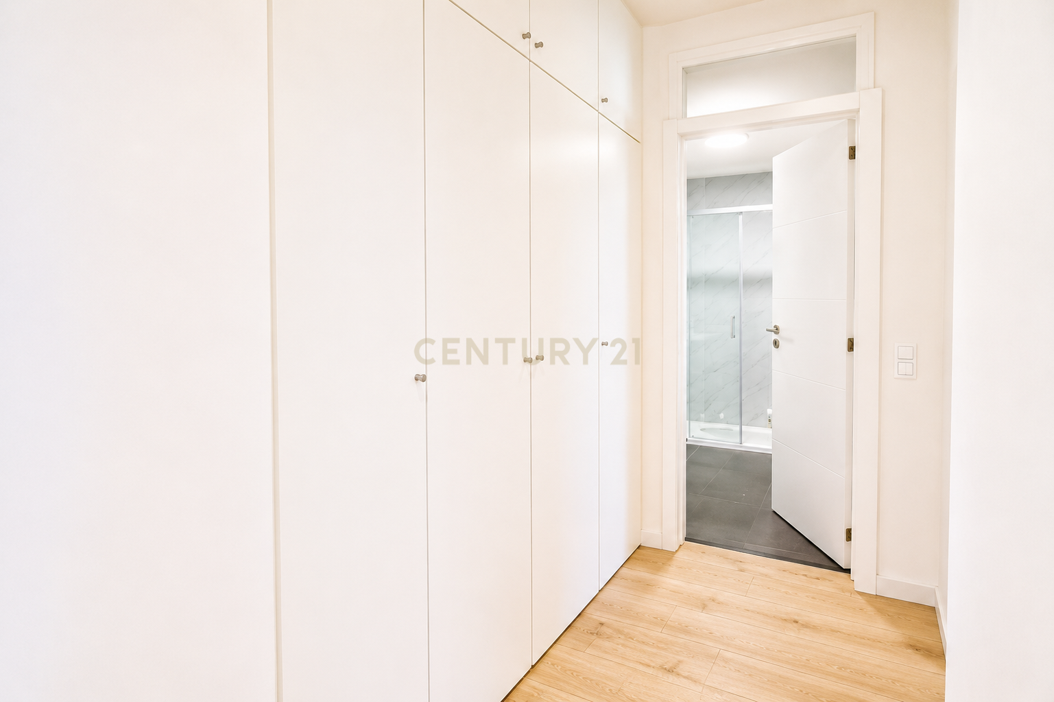 Fotografia 3 de Apartamento T2  para arrendamento - Vila Nova de Gaia - Porto