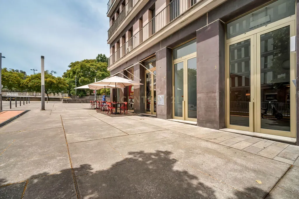 Apartamento T2 com Vista Panorâmica em Entrecampos - Image 32
