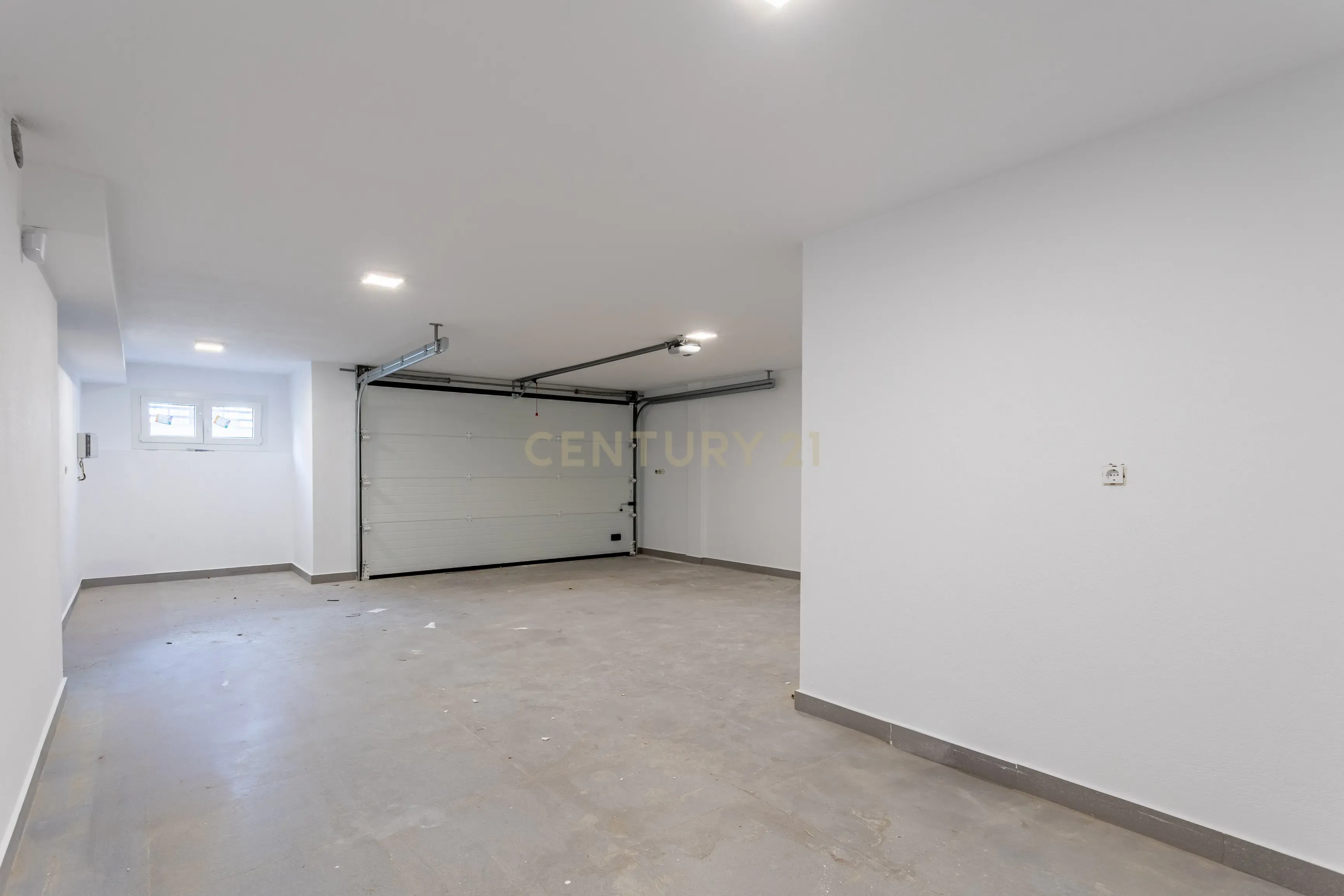 Moradia de luxo V4 no Bairro das Maroitas, São João da Talha - Image 46
