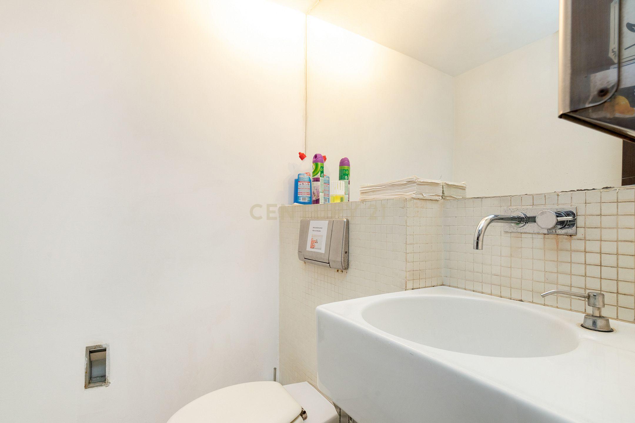 Andar em edifício pombalino, 300m2, Rua de São José (jto ao teatro Tivoli) - Image 42