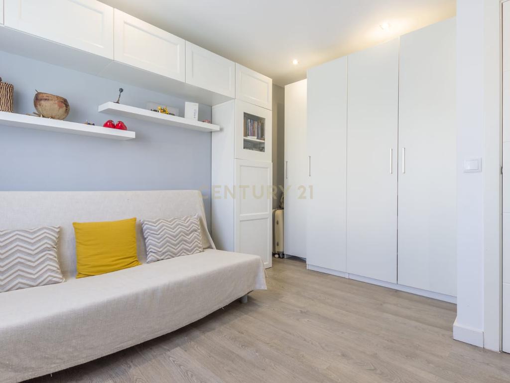 Fernão Ferro - Moradia Isolada de 5 assoalhadas com piscina e quarto no r/c - Image 16