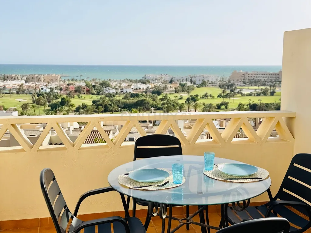 2 quartos | 2 casas de banho | Terraço com vistas para o mar, o golfe e os pores do sol - Image 22
