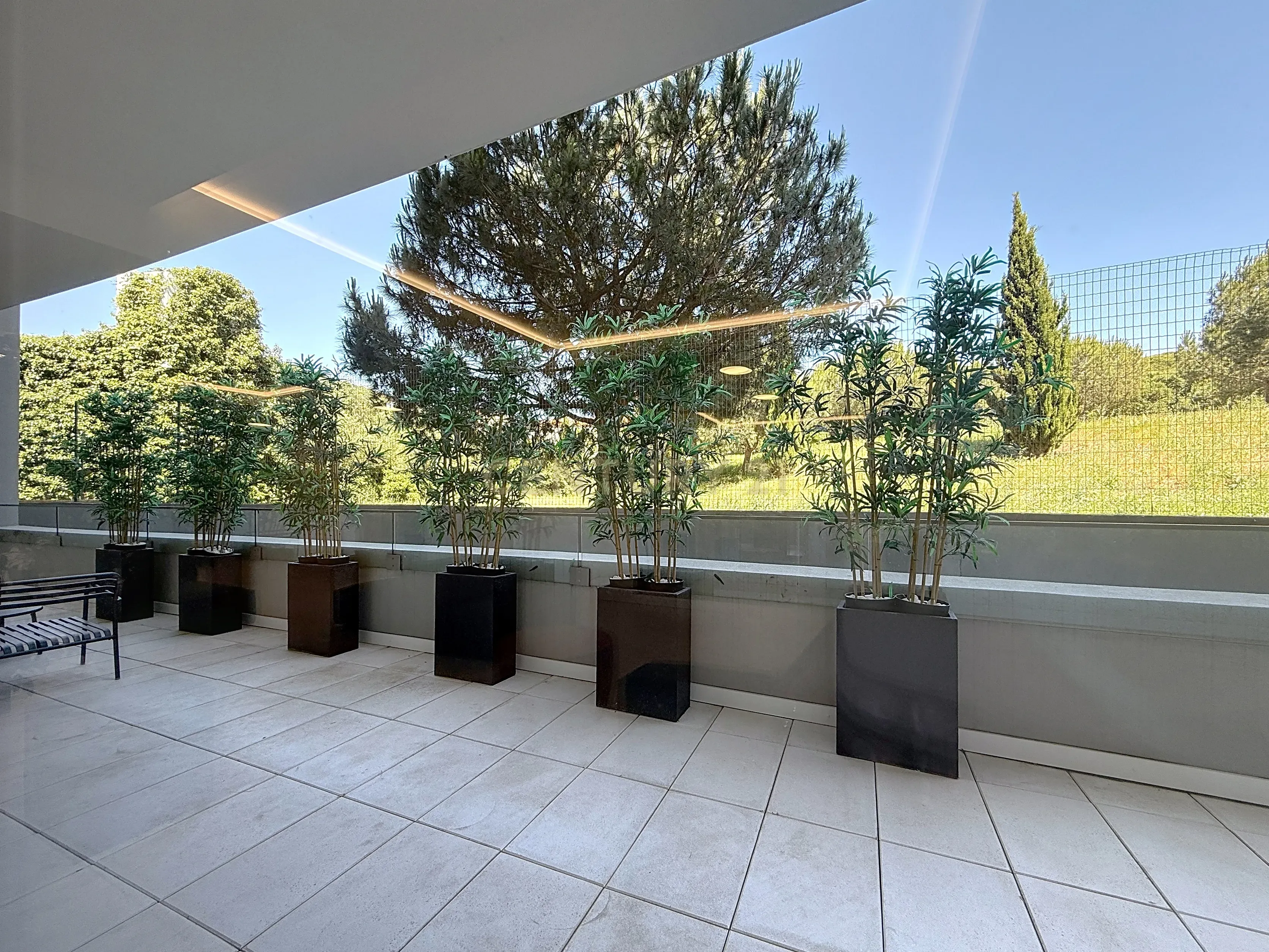 Apartamento T2 com Vista Rio, Semi-Novo, Empreendimento Seixal Baia / Vende-se com o mobiliário - Image 25