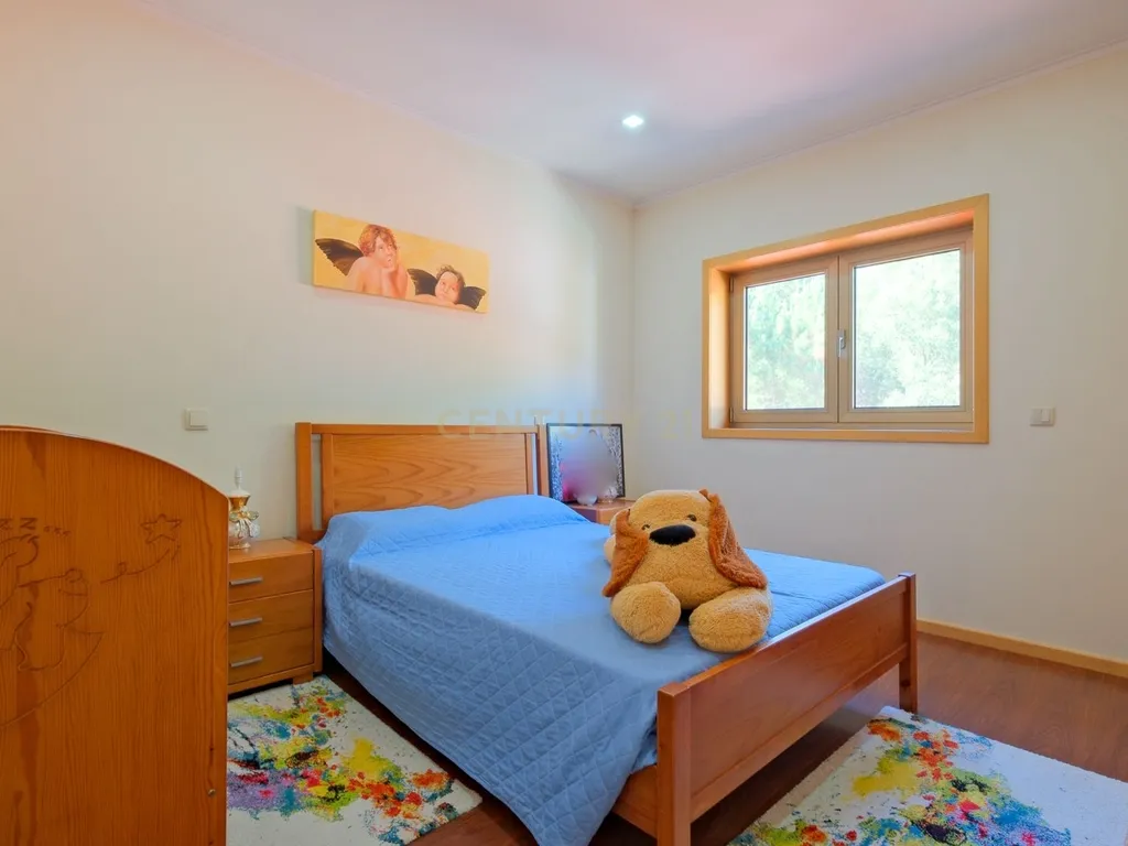 Moradia V5 com jardim, inserida em terreno de 1.650m² – Aguiar (Barcelos) - Image 47