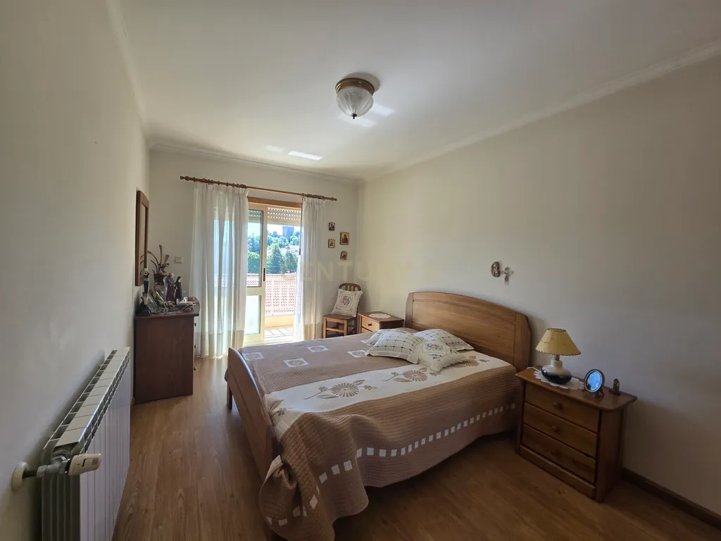 Apartamento T3 + 1 em Bragança - Image 26