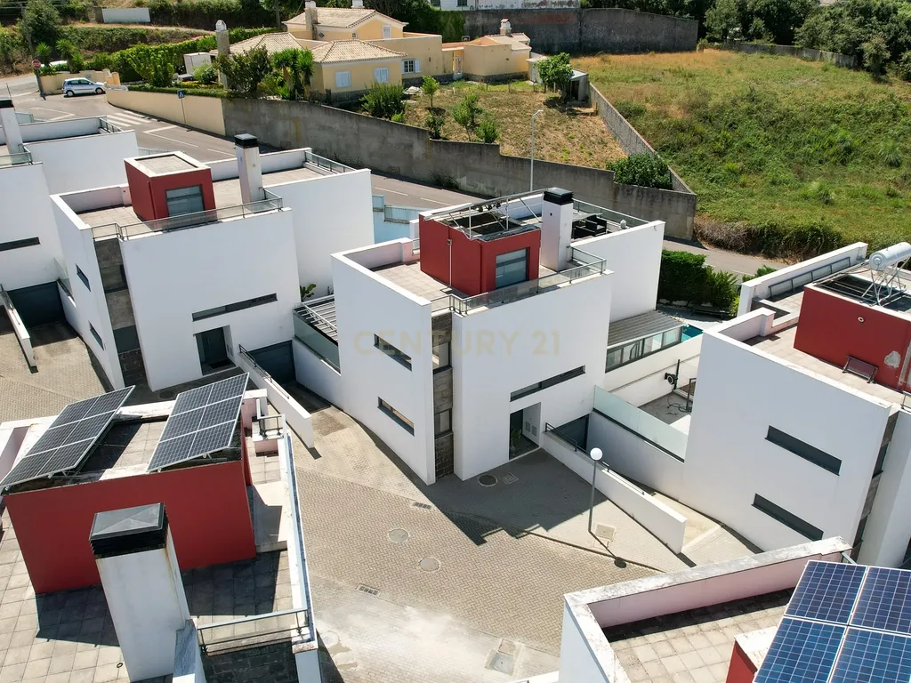 ** Moderna Moradia T4 c/ piscina e rooftop no condomínio privado "Villas do Campo" - Venda do Pinheiro ** - Image 82