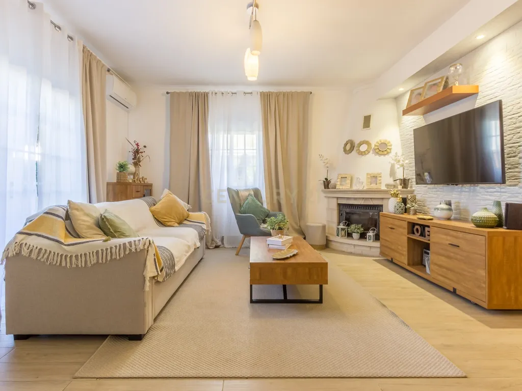 Moradia Geminada T3 - Quinta do Conde - Image 7