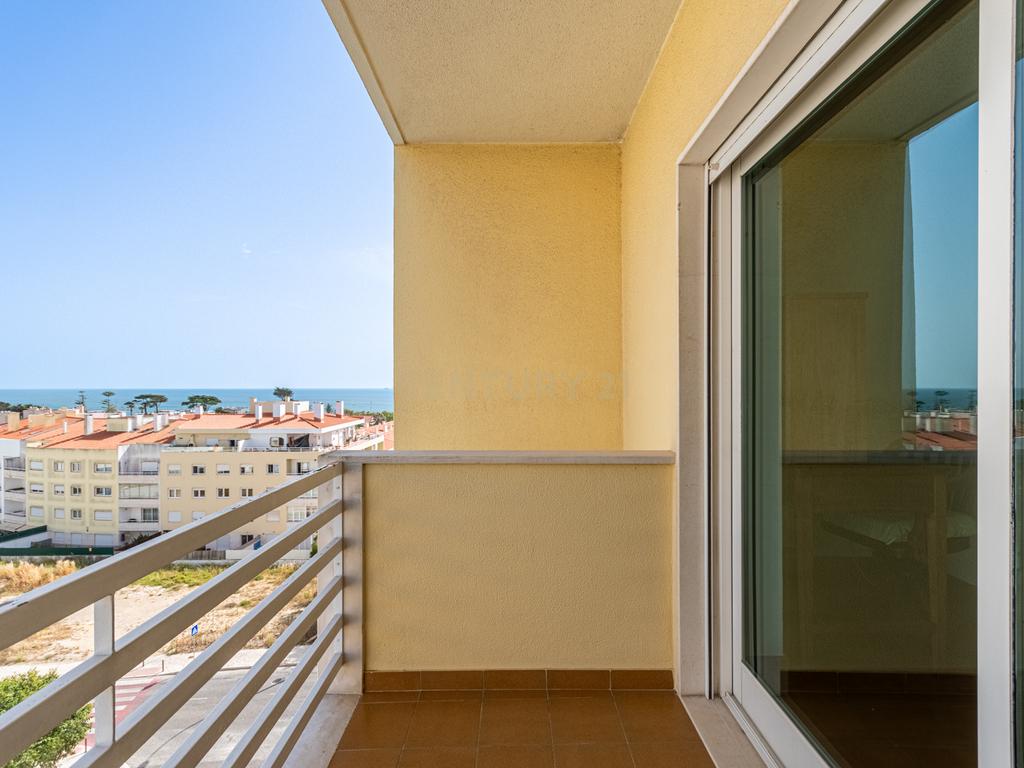 Penthouse T3 + Sótão (2 divisões) com Vista Mar, nos Jardins da Parede - Image 36