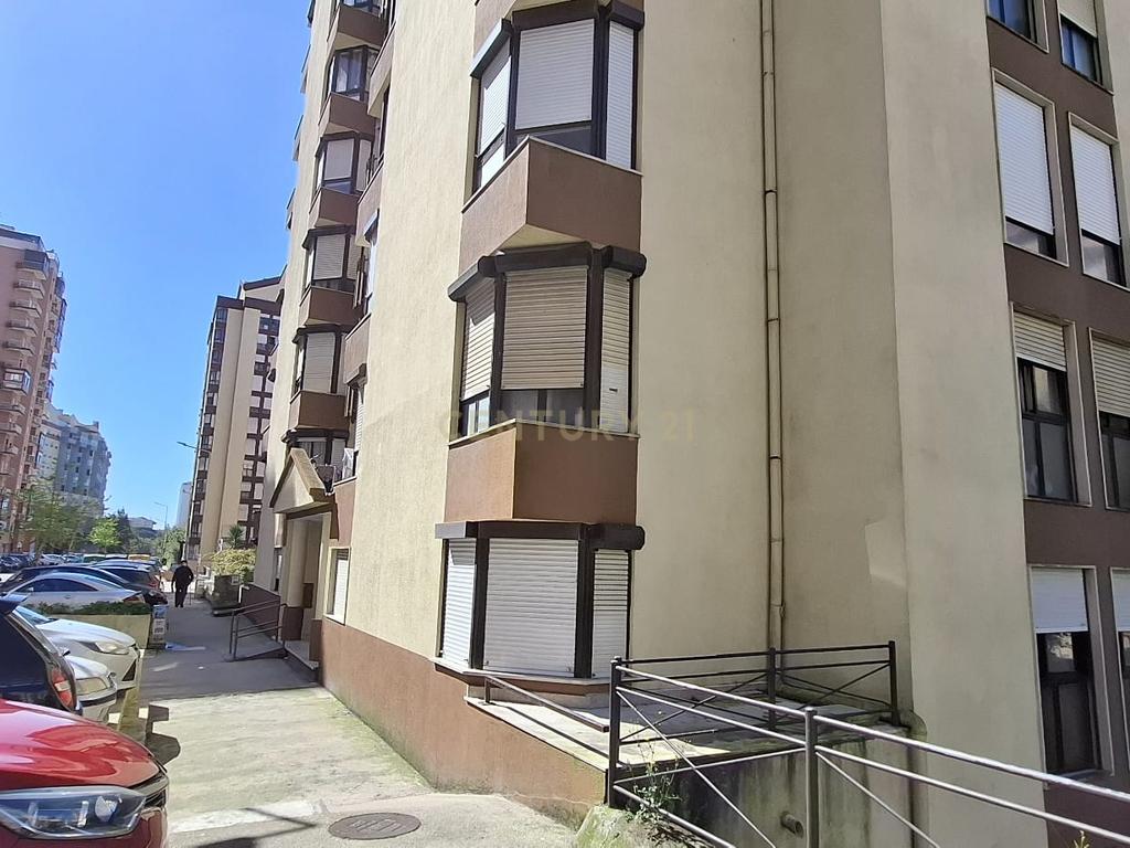 Apartamento T2 - Tapada das Mercês - Image 17