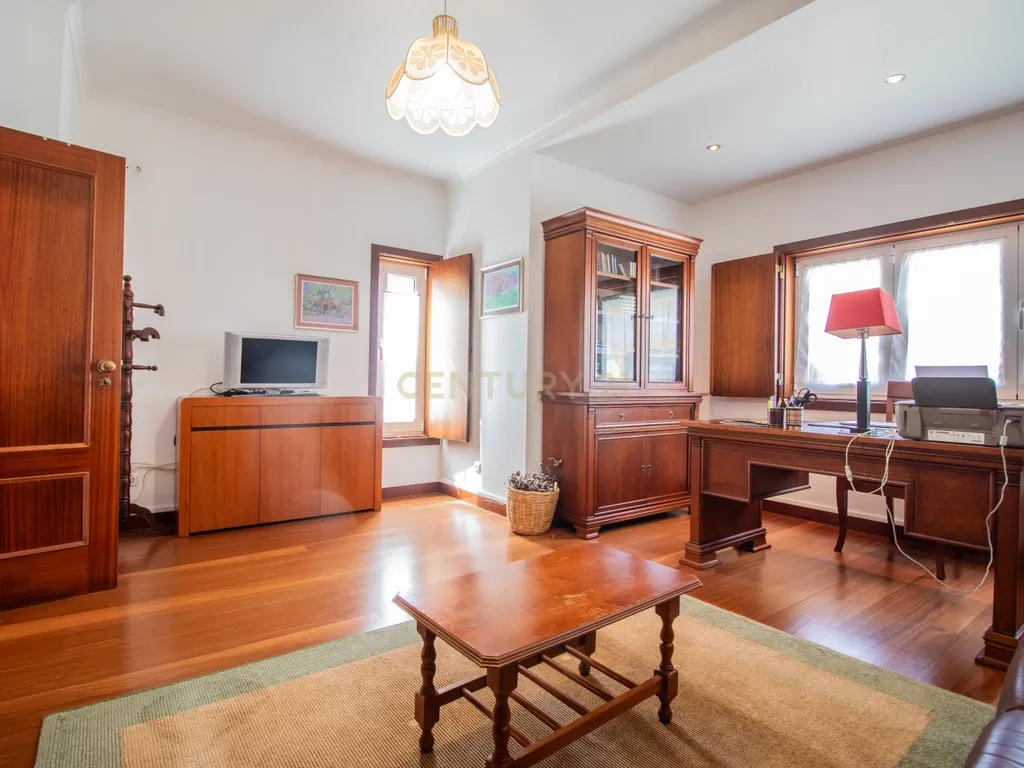 Moradia térrea T3+T0 com piscina, garagem e terreno com 2.257 m², no Ervedal, em Quiaios - Image 42
