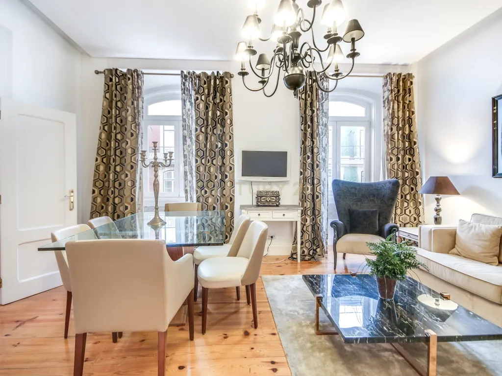 Apartamento T2 na Rua da Prata Nº208 - Image 1