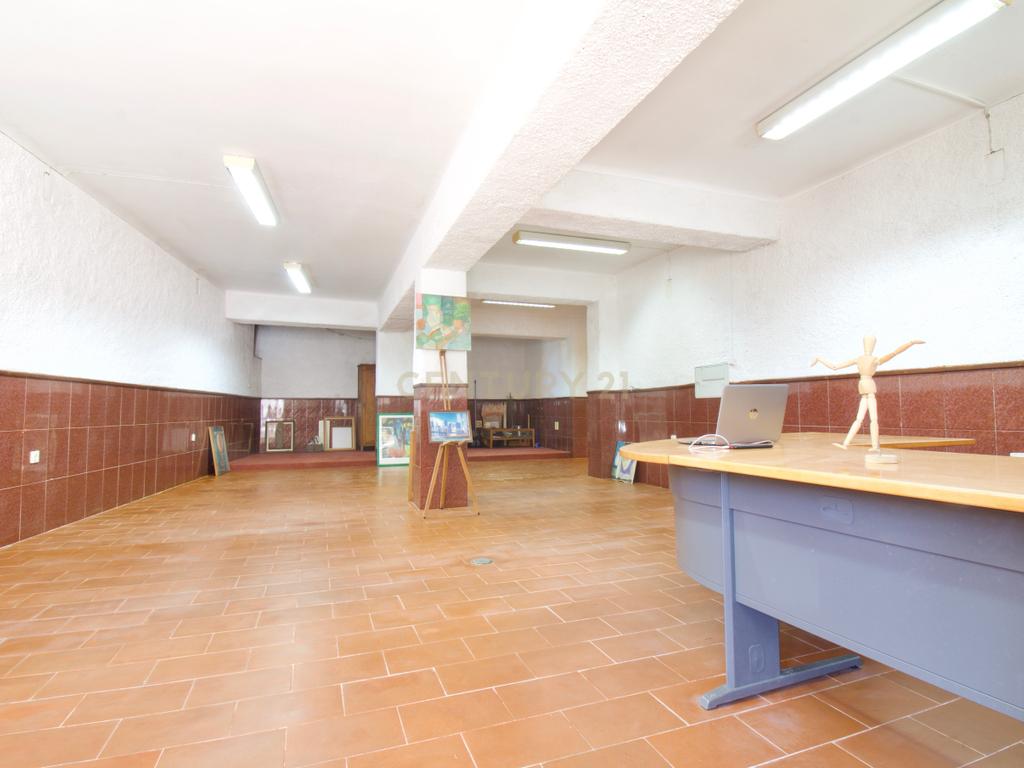 Espaço Comercial, Loja ou Armazém - Image 1