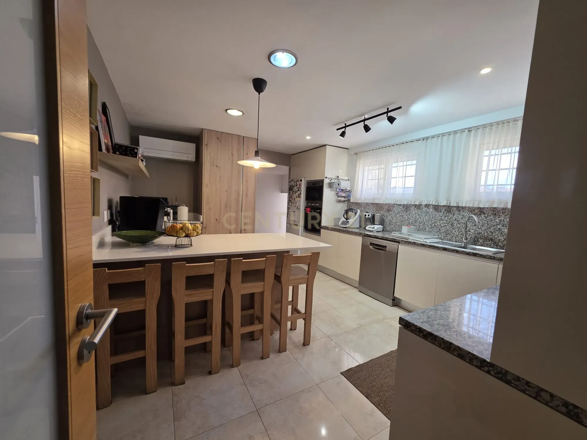 Apartamento T4 à venda em Bonfim, Porto — foto 2