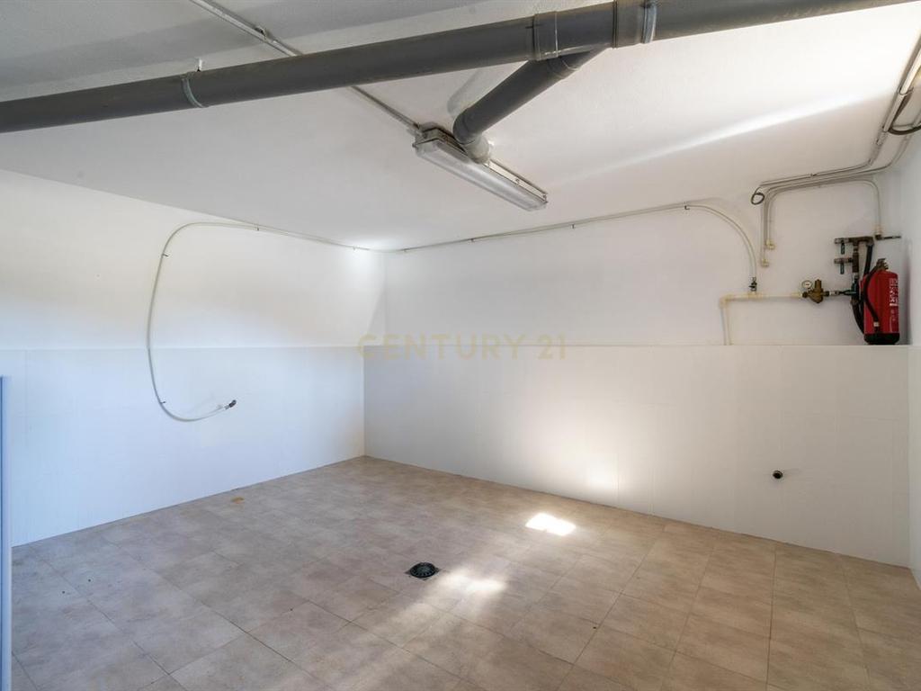 undefined - Image 5