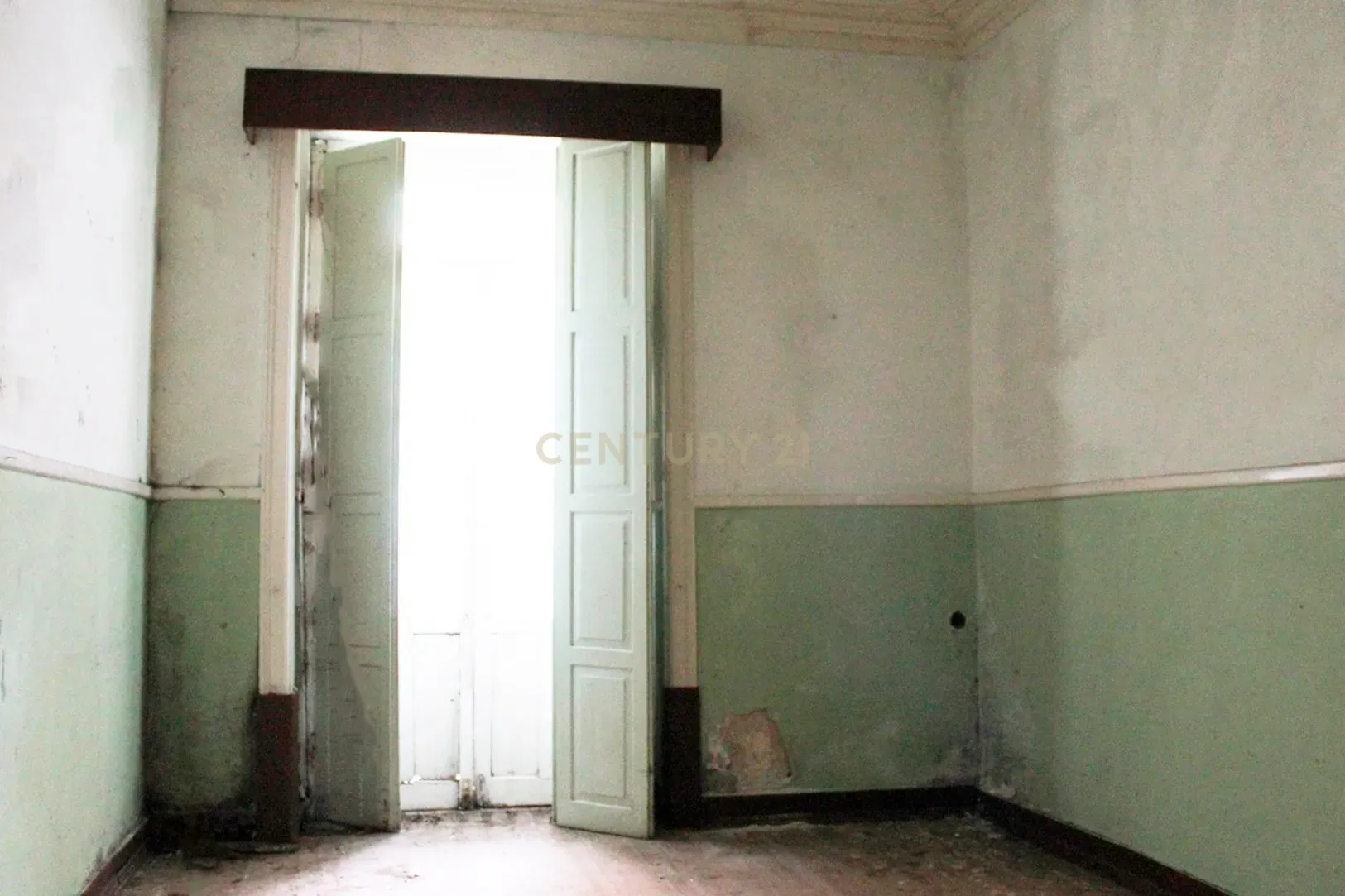 Fotografia 11 de Moradia em Zona Histórica com Projeto aprovado para Prédio em Pombal