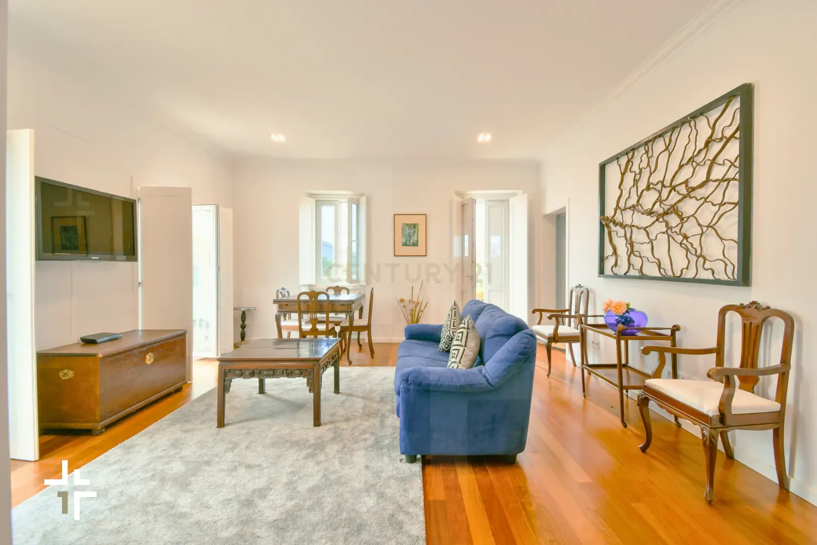 Fotografia 8 de T3+1 Duplex em Moradia Bifamiliar | São Pedro do Estoril