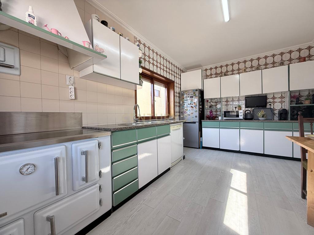 🏡 Moradia de charme junto aos Caminhos de Santiago — Localização privilegiada e elevado potencial de rentabilidade - Image 43
