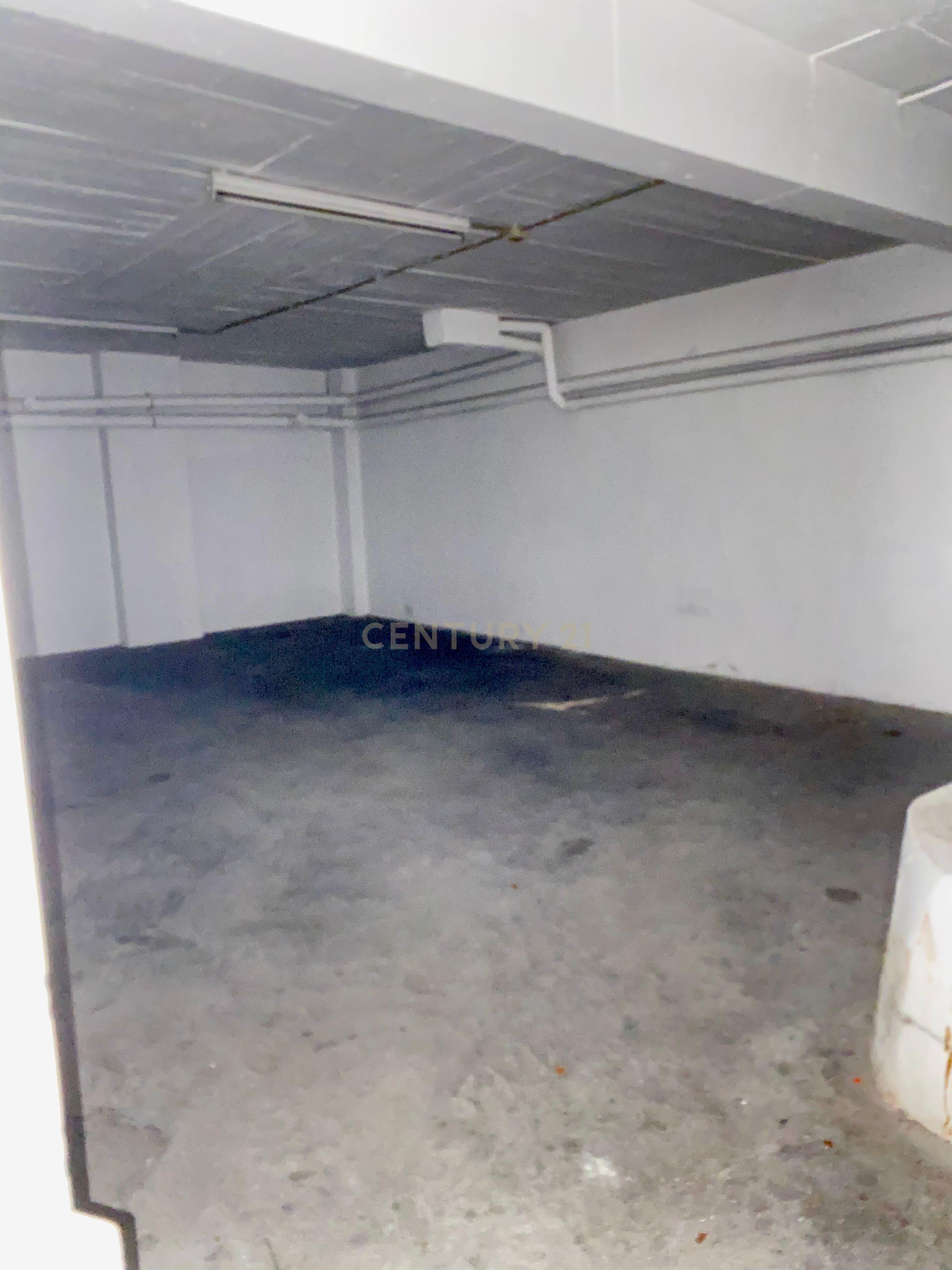 Fotografia 5 de Garagem-Box com 52m2 | Brandoa