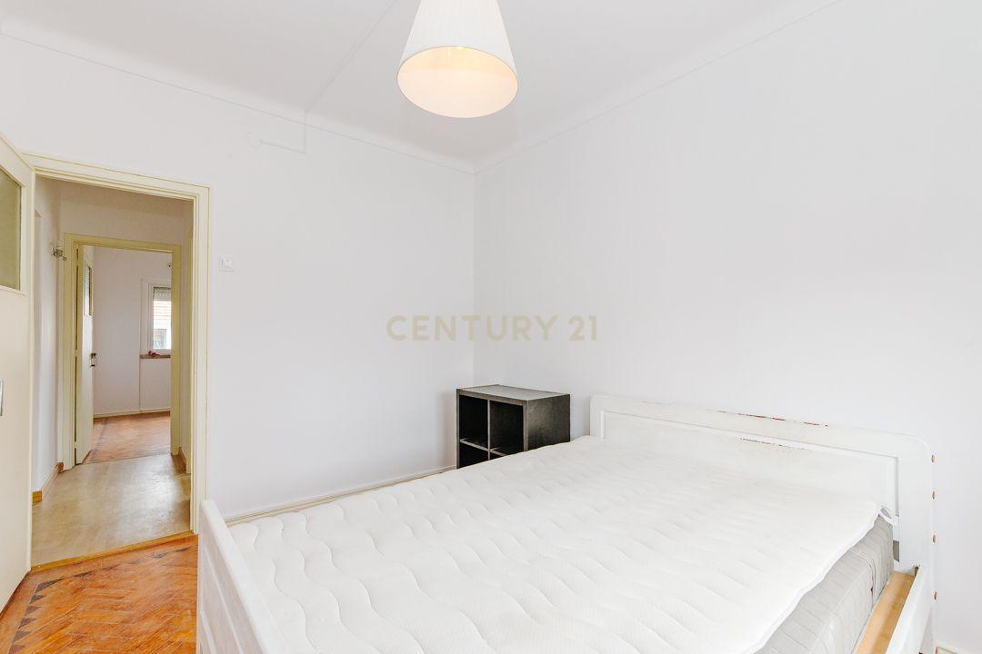 Apartamento/Andar de moradia para arrendamento - Olivais (água e eletricidade incluído no valor da renda) - Image 19