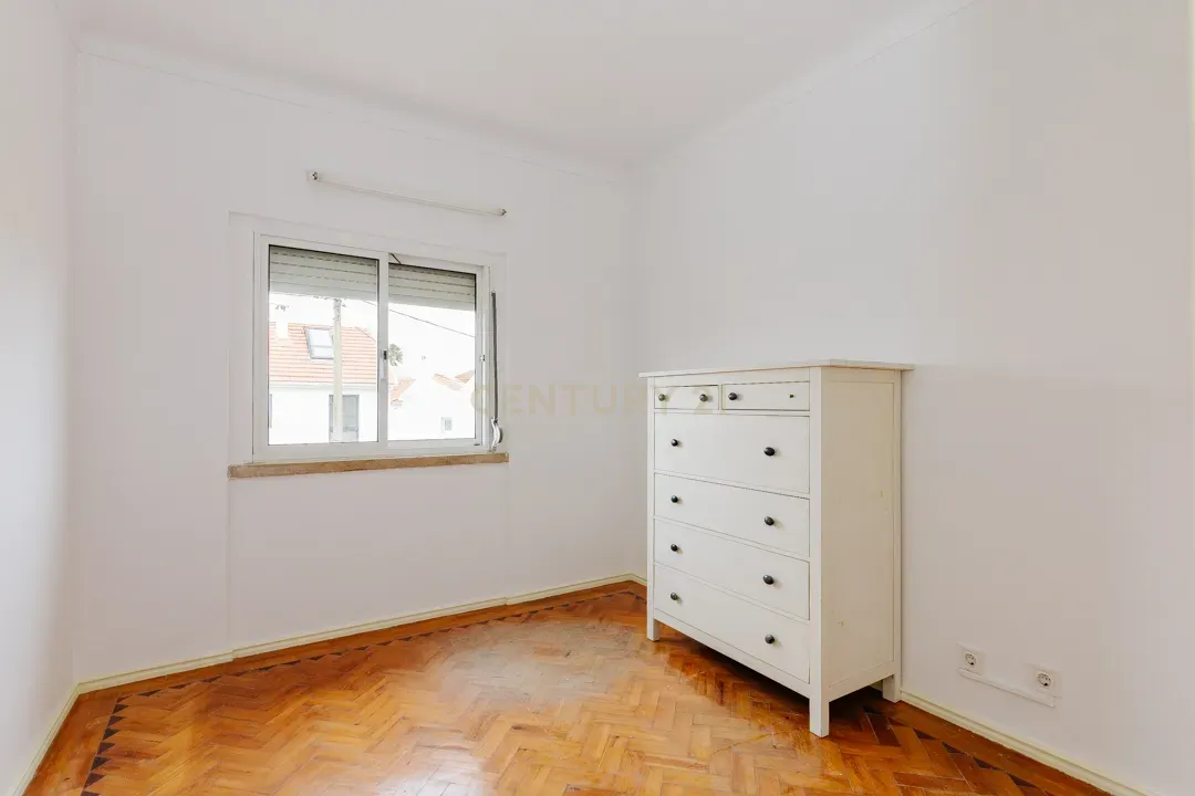 Apartamento/Andar de moradia para arrendamento - Olivais (água e eletricidade incluído no valor da renda) - Image 24