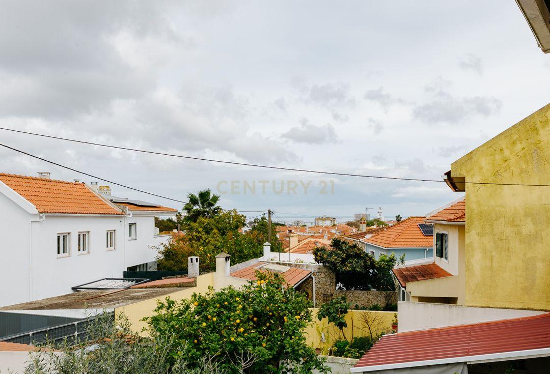 Apartamento/Andar de moradia para arrendamento - Olivais (água e eletricidade incluído no valor da renda) - Image 33
