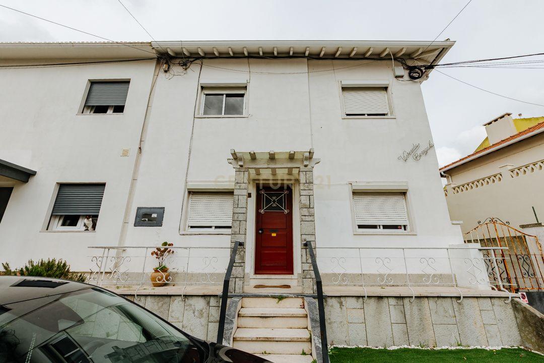Apartamento/Andar de moradia para arrendamento - Olivais (água e eletricidade incluído no valor da renda) - Image 37