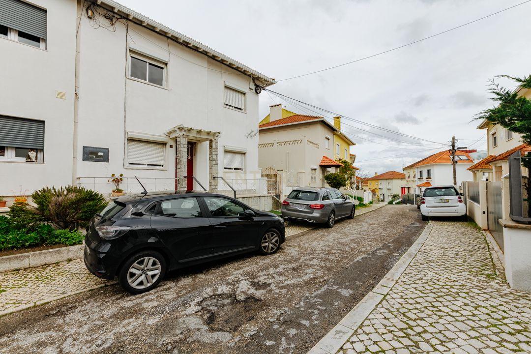 Apartamento/Andar de moradia para arrendamento - Olivais (água e eletricidade incluído no valor da renda) - Image 36