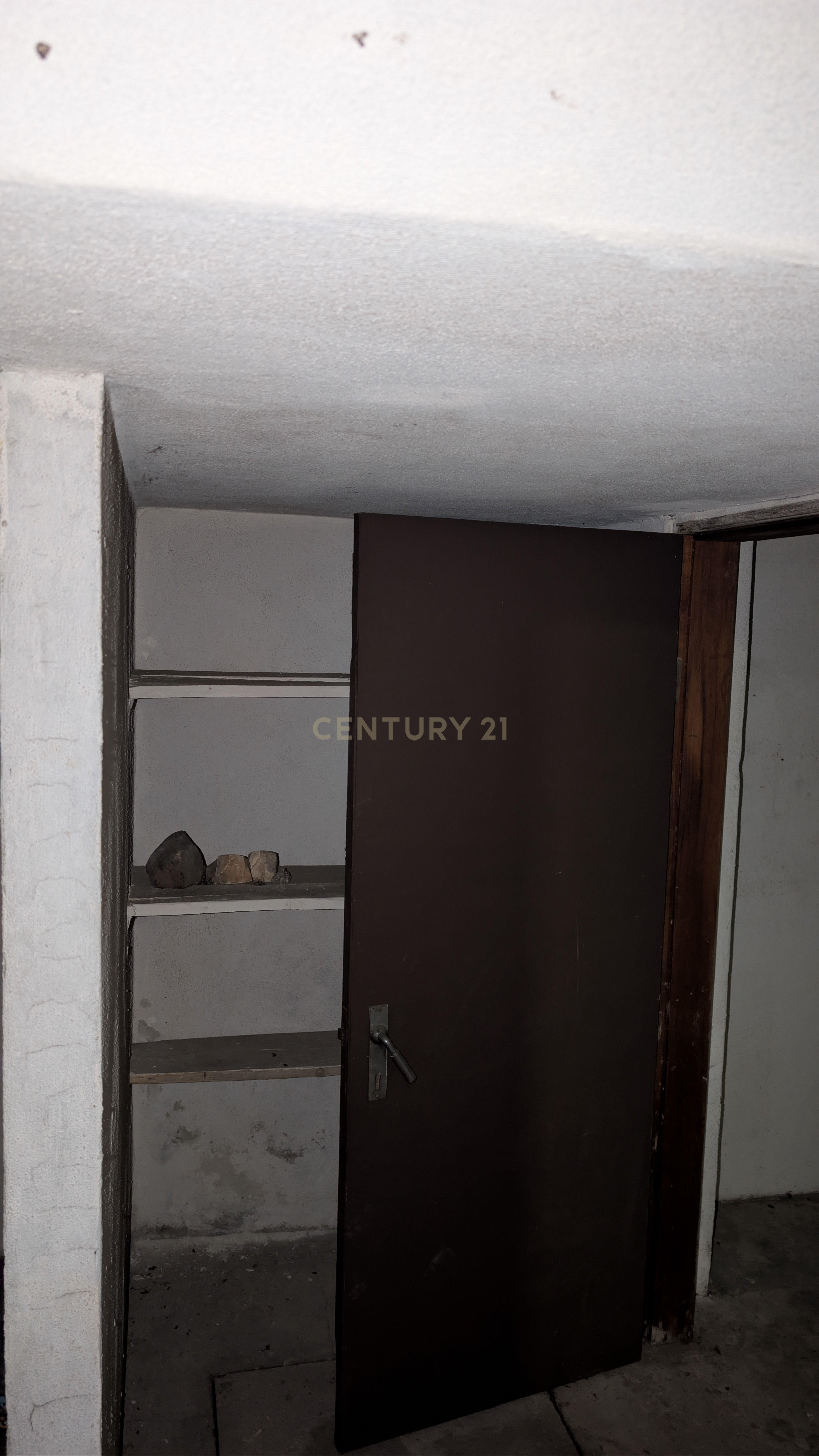 Fotografia 5 de Garagem para arrendamento em Massamá - Não deixe escapar