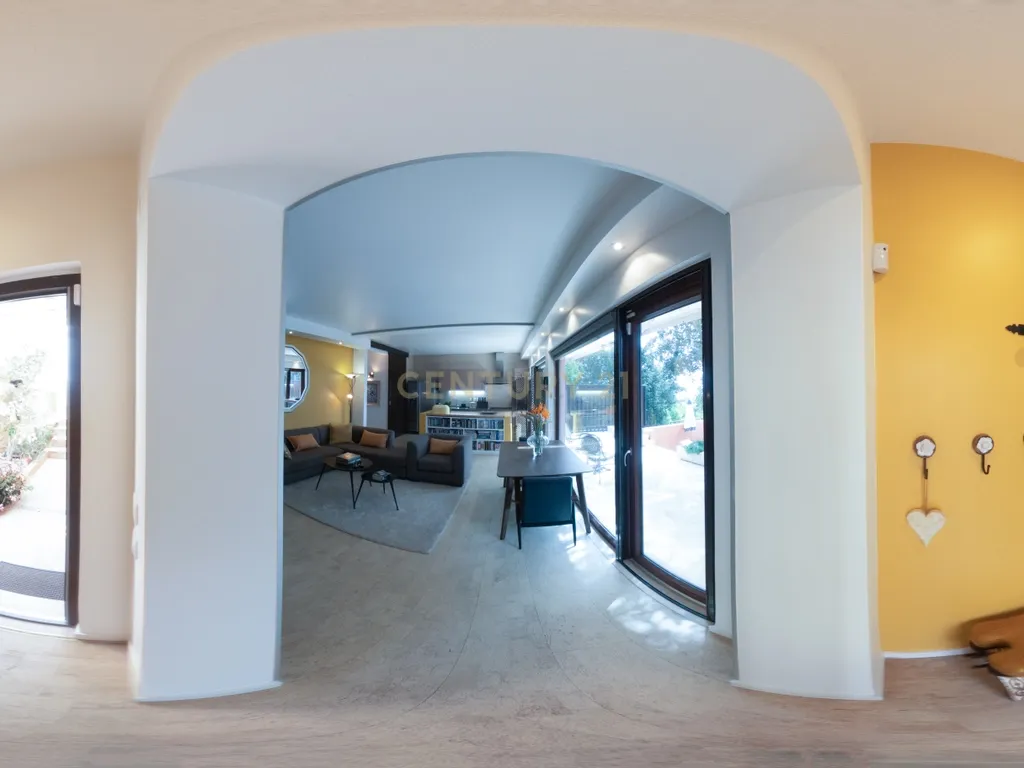 Propriedade com três habitações, piscina aquecida e sauna, num terreno de 10.000 m² - Image 31