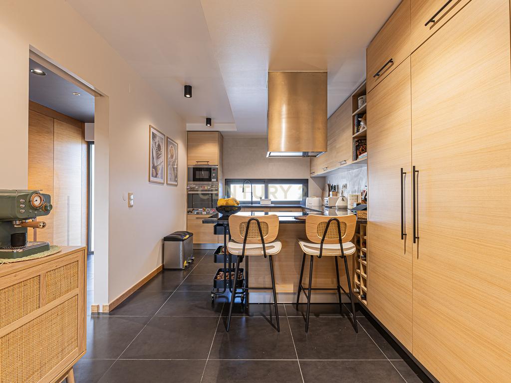 ✨ Moradia T4 de Luxo em Condomínio Exclusivo – Santo Antão do Tojal, Loures - Image 6