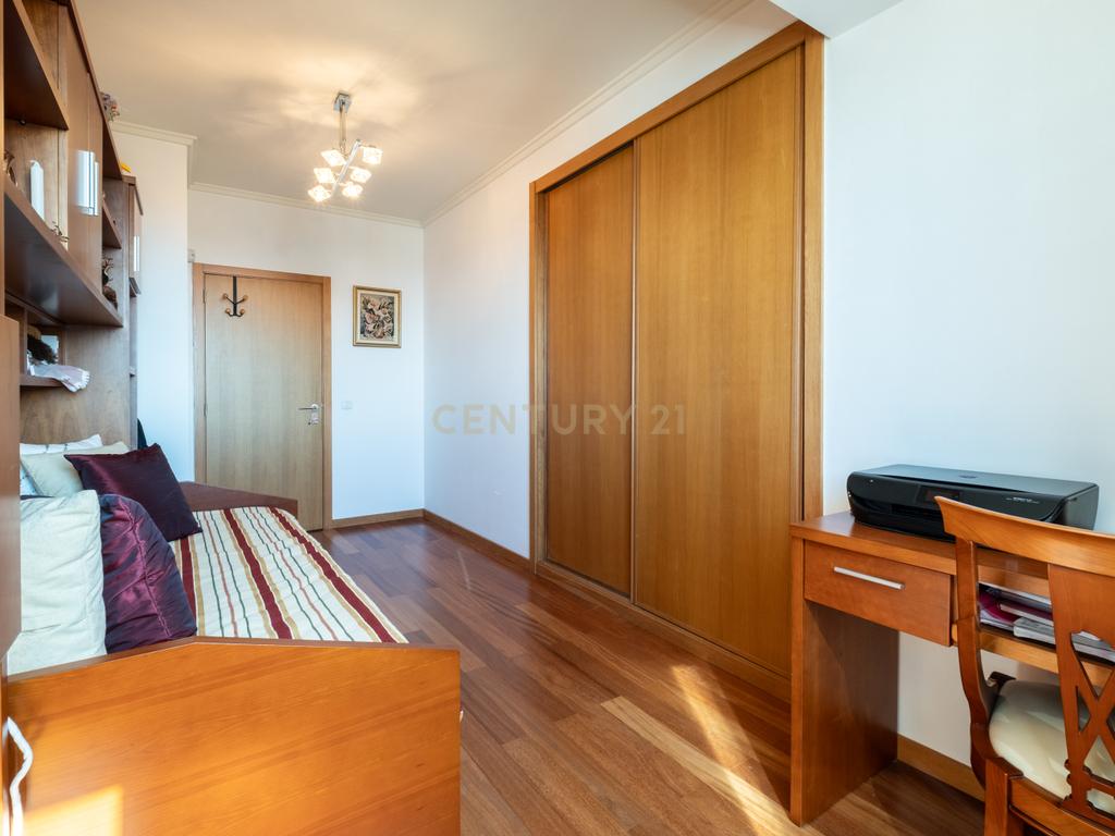 Penthouse com Vista Mar em Funchal, Madeira - Image 23