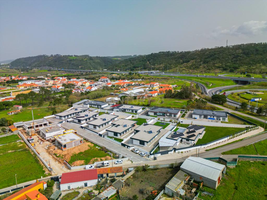 Moradias T3 Novas – Tornada, Caldas da Rainha - Image 7