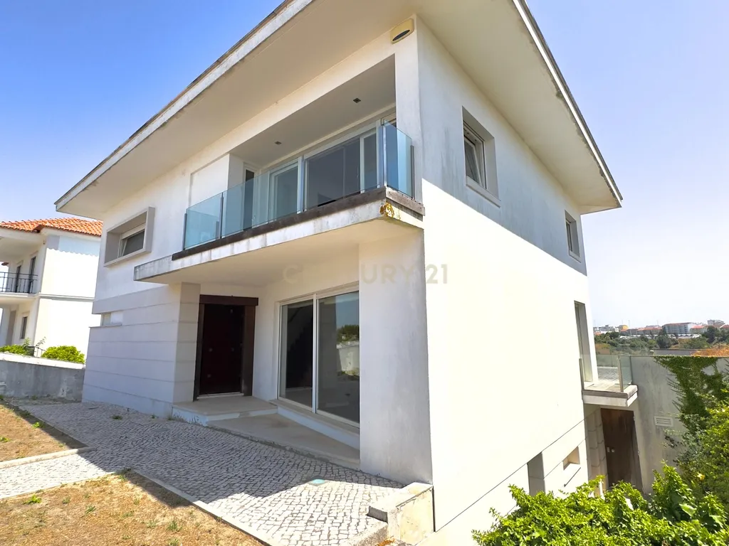 Moradia Independente T6 - Image 1